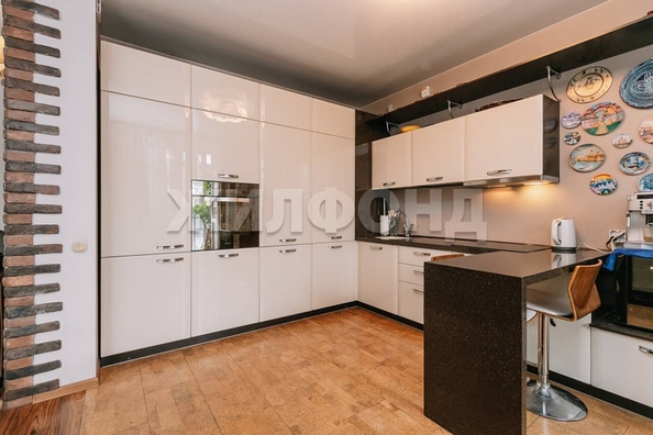 
   Продам 2-комнатную, 71.8 м², , 3

. Фото 7.