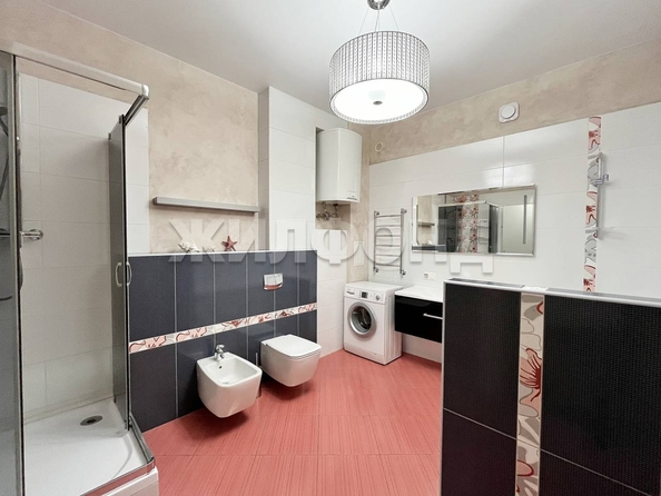 
   Продам 3-комнатную, 99.2 м², Красный пр-кт, 153Б

. Фото 14.