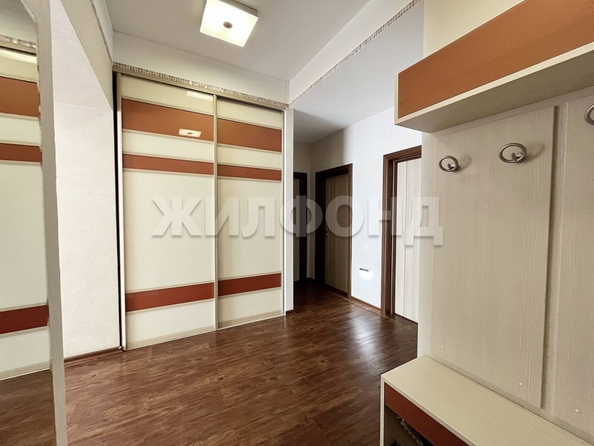 
   Продам 3-комнатную, 99.2 м², Красный пр-кт, 153Б

. Фото 18.