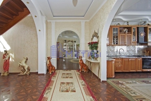 
   Продам дом, 230 м², Омск

. Фото 3.