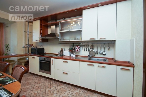 
   Продам 3-комнатную, 98.3 м², Орловского ул, 3

. Фото 9.