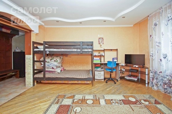 
   Продам 2-комнатную, 58 м², Крупской ул, 8

. Фото 3.