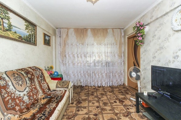 
   Продам 3-комнатную, 59 м², 50 лет Профсоюзов ул, 95

. Фото 6.