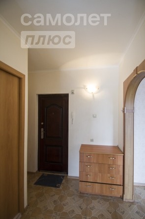 
   Продам 1-комнатную, 36.8 м², Малиновского ул, 12к1

. Фото 3.