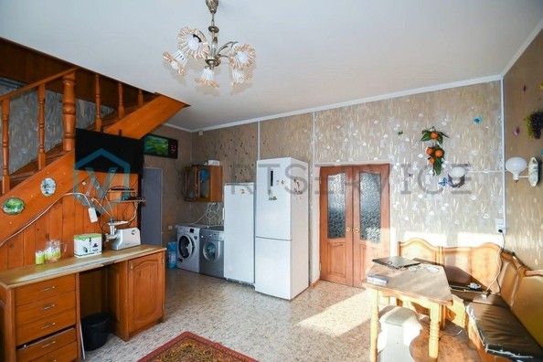 
   Продам дом, 184.8 м², Омск

. Фото 6.
