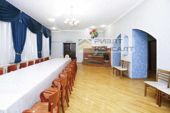 
   Продам дом, 310 м², Омск

. Фото 8.