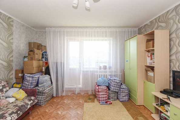 
   Продам 1-комнатную, 42.2 м², Дмитриева ул, 3/2

. Фото 3.