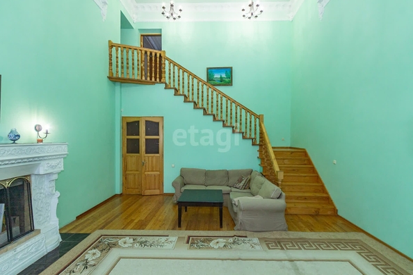 
   Продам дом, 611.9 м², Омск

. Фото 1.
