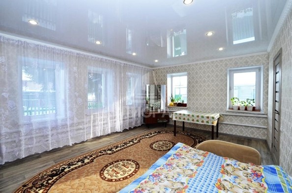 
   Продам дом, 143 м², Омск

. Фото 1.
