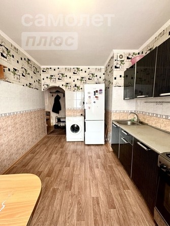 
   Продам 3-комнатную, 63.2 м², Комарова пр-кт, 31

. Фото 2.