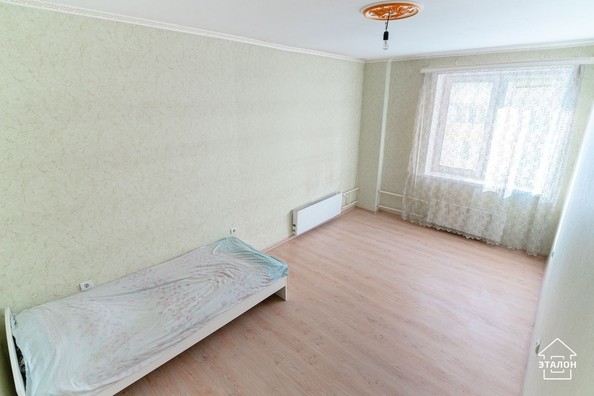
   Продам 2-комнатную, 58.7 м², Малиновского ул, 12к6

. Фото 1.