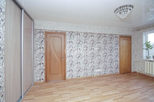 
   Продам 4-комнатную, 60.2 м², Лукашевича ул, 11В

. Фото 9.
