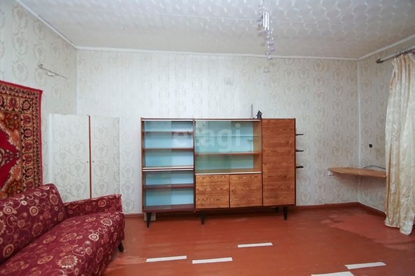 
   Продам 2-комнатную, 40 м², Тимуровский проезд, 8

. Фото 2.