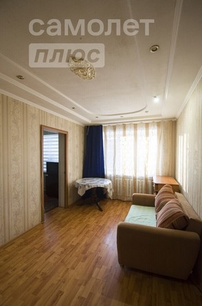 
   Продам 2-комнатную, 42 м², Масленникова ул, 239

. Фото 2.