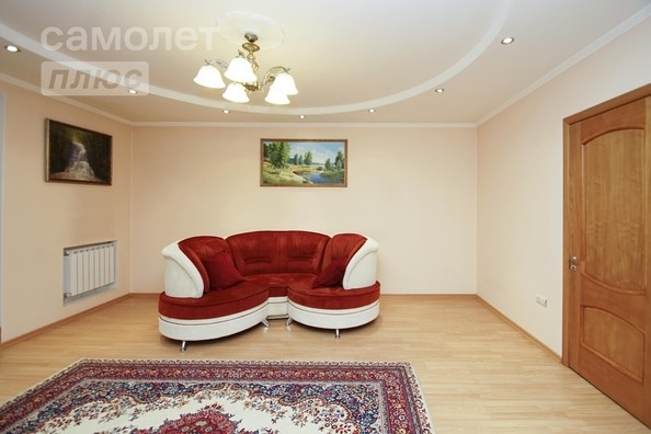
   Продам 3-комнатную, 94.6 м², Маршала Жукова ул, 76

. Фото 4.