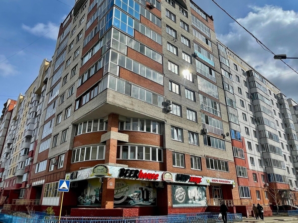 
   Продам 1-комнатную, 37 м², Сергея Тюленина ул, 14

. Фото 9.