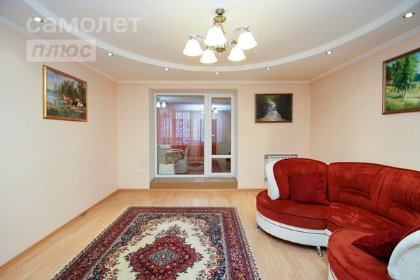
   Продам 3-комнатную, 94.6 м², Маршала Жукова ул, 76

. Фото 5.