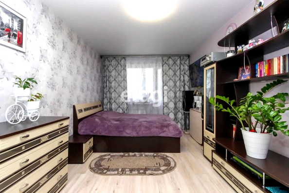 
   Продам 2-комнатную, 43.9 м², Лукашевича ул, 15А

. Фото 8.