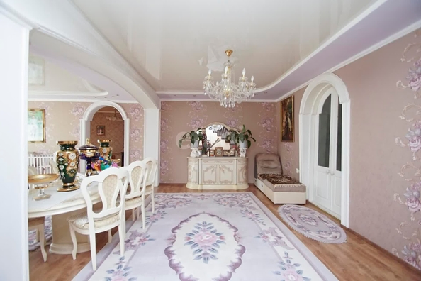 
   Продам дом, 179 м², Омск

. Фото 1.