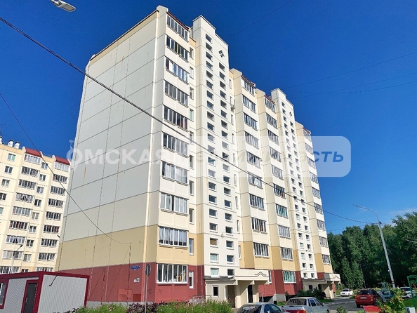 
   Продам 3-комнатную, 70.3 м², Стороженко ул, 25/9

. Фото 1.