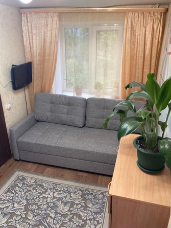 
   Продам 2-комнатную, 40 м², 19 Партсъезда ул, 27

. Фото 1.