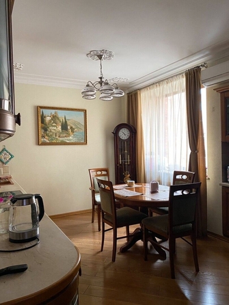 
   Продам 5-комнатную, 183 м², Орловского ул, 3

. Фото 8.