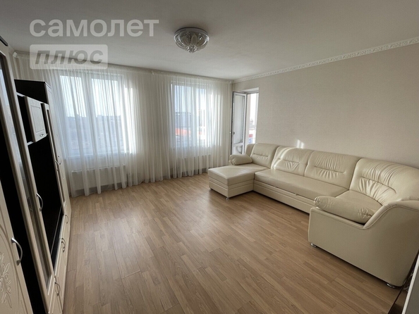 
   Продам 2-комнатную, 65.2 м², Архитекторов б-р, 13

. Фото 6.