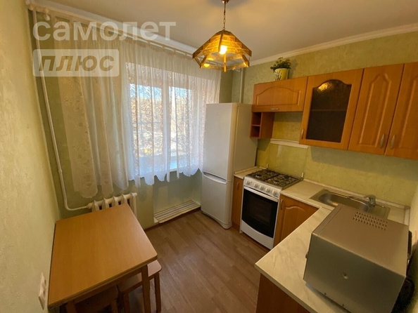 
   Продам 2-комнатную, 43 м², Всеволода Иванова ул, 1

. Фото 8.