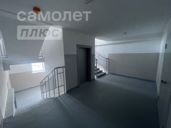 
   Продам 1-комнатную, 60 м², Малиновского ул, 16к1

. Фото 1.