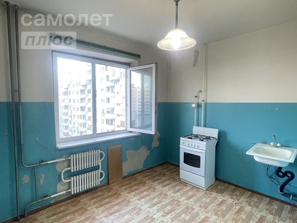 
   Продам 1-комнатную, 37 м², Малиновского ул, 12к3

. Фото 4.