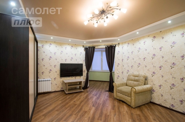 
   Продам 2-комнатную, 67.8 м², Архитекторов б-р, 13

. Фото 3.