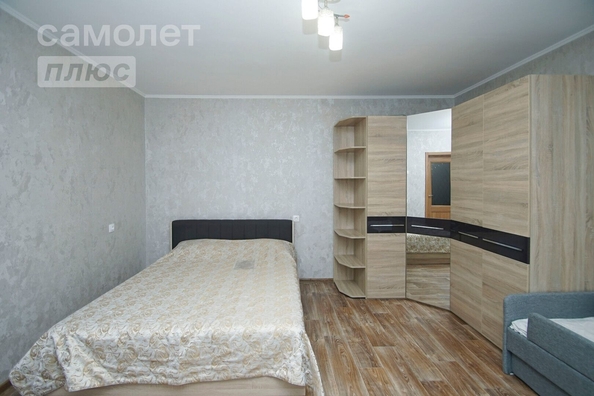 
   Продам 2-комнатную, 80.4 м², Красных Зорь ул, 148

. Фото 7.