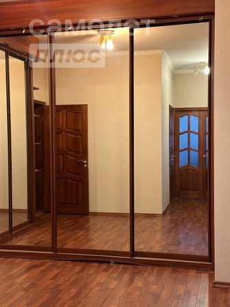 
   Продам 3-комнатную, 67.7 м², Кемеровская ул, 24

. Фото 1.