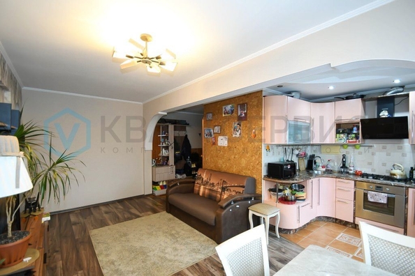 
   Продам 3-комнатную, 61 м², Ватутина ул, 2

. Фото 3.