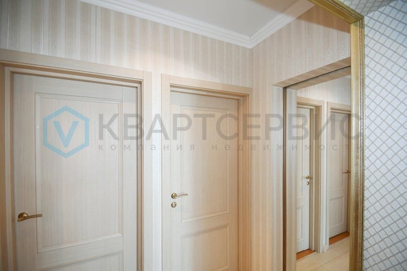 
   Продам 3-комнатную, 74 м², 5 Армии ул, 14

. Фото 1.