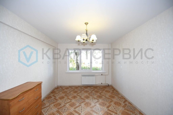 
   Продам 1-комнатную, 37.2 м², Шакурова ул, 8

. Фото 2.