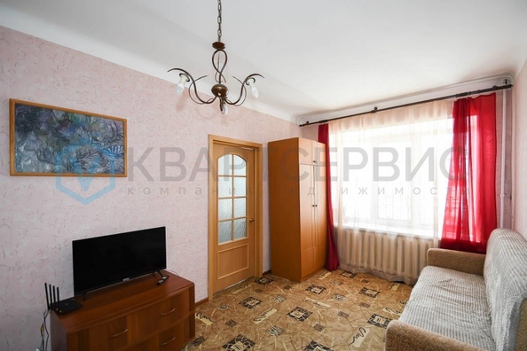 
   Продам 2-комнатную, 43.9 м², 8 Марта ул, 4

. Фото 6.