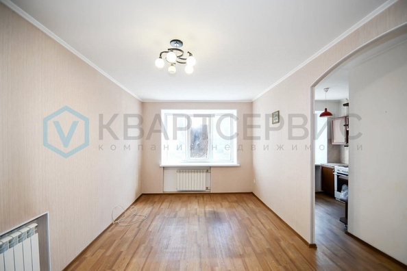 
   Продам 1-комнатную, 30.4 м², 8 Марта ул, 4

. Фото 8.