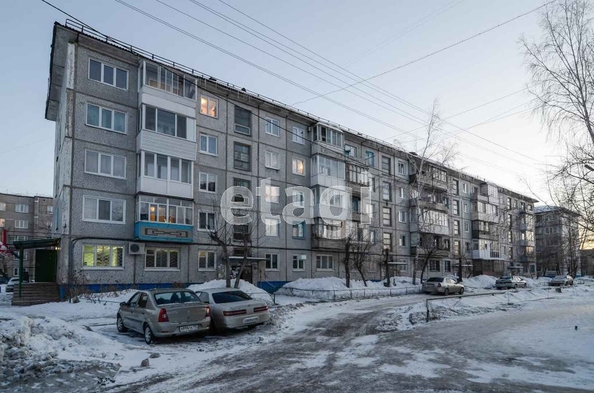 
   Продам 2-комнатную, 44 м², Лисицкого ул, 3А

. Фото 2.