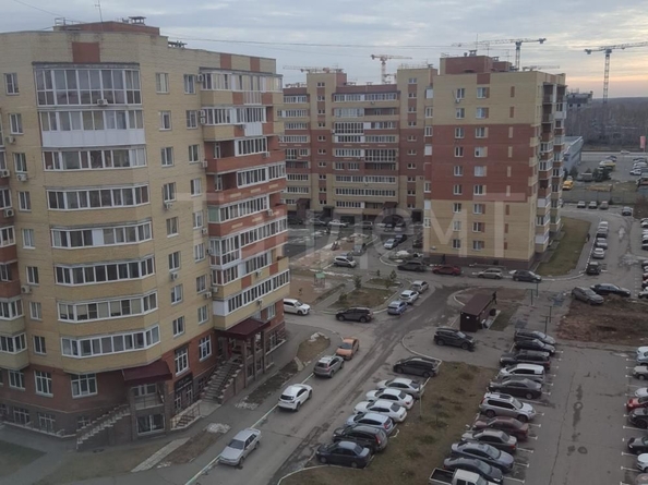 
   Продам 3-комнатную, 75 м², Звездная ул, 8к1

. Фото 3.