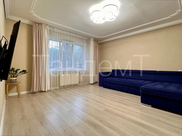 
   Продам 3-комнатную, 80.8 м², Дмитриева ул, 3/2

. Фото 2.