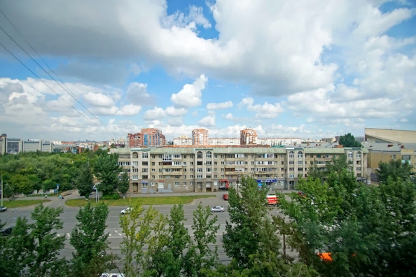 
   Продам 3-комнатную, 59.4 м², Масленникова ул, 60

. Фото 4.