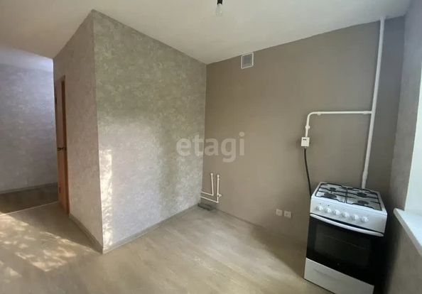 
   Продам 1-комнатную, 31 м², Линия 5-я ул, 252

. Фото 6.