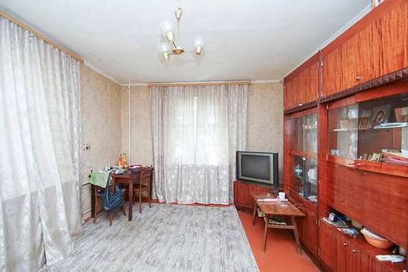 
   Продам 3-комнатную, 59.2 м², 20 лет РККА ул, 238

. Фото 8.