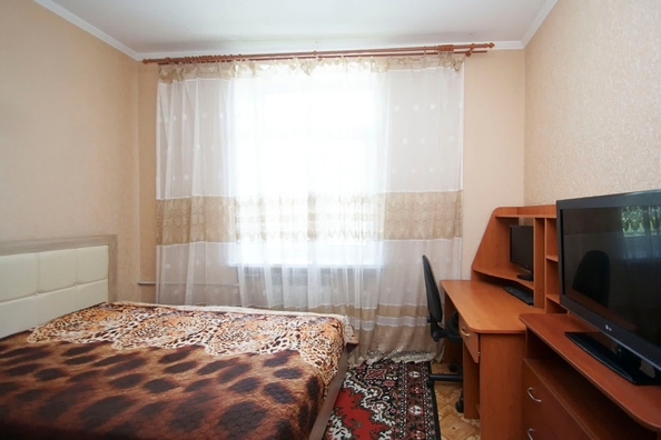 
   Продам 2-комнатную, 47.6 м², Масленникова ул, 177

. Фото 4.