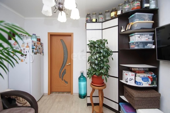 
   Продам 2-комнатную, 49 м², Красных Зорь ул, 150

. Фото 2.