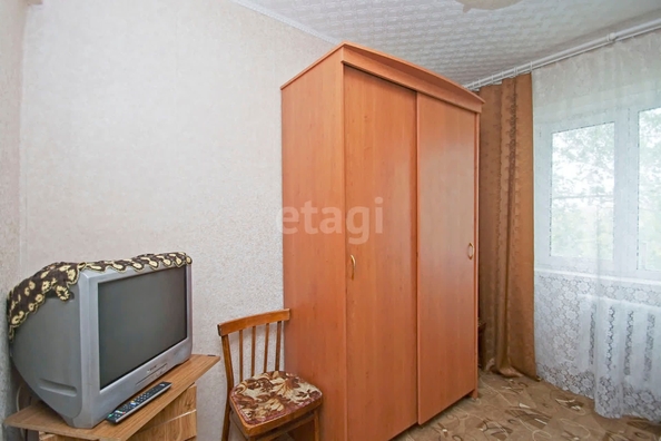 
   Продам 4-комнатную, 59.5 м², Петра Осминина ул, 17В

. Фото 2.