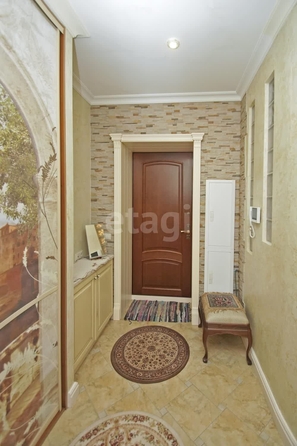 
   Продам 2-комнатную, 65 м², Тютчева ул, 8

. Фото 2.