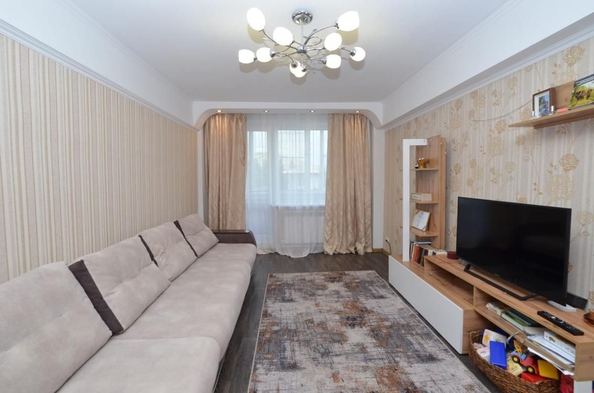 
   Продам 3-комнатную, 70 м², Омская ул, 77

. Фото 2.