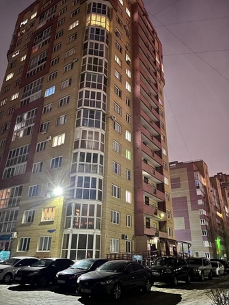 
   Продам 1-комнатную, 46 м², Линия 13-я ул, 37/5

. Фото 2.